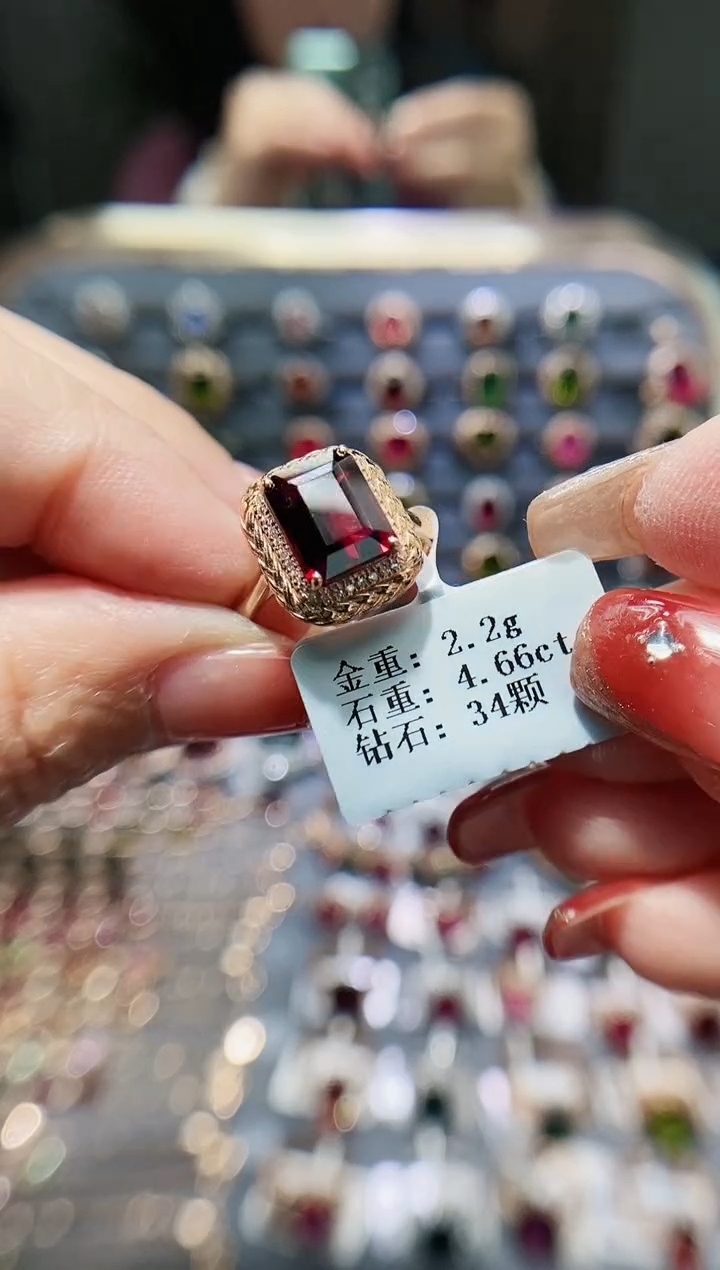 【闪购商品】石榴石戒指18K金镶嵌4.66.