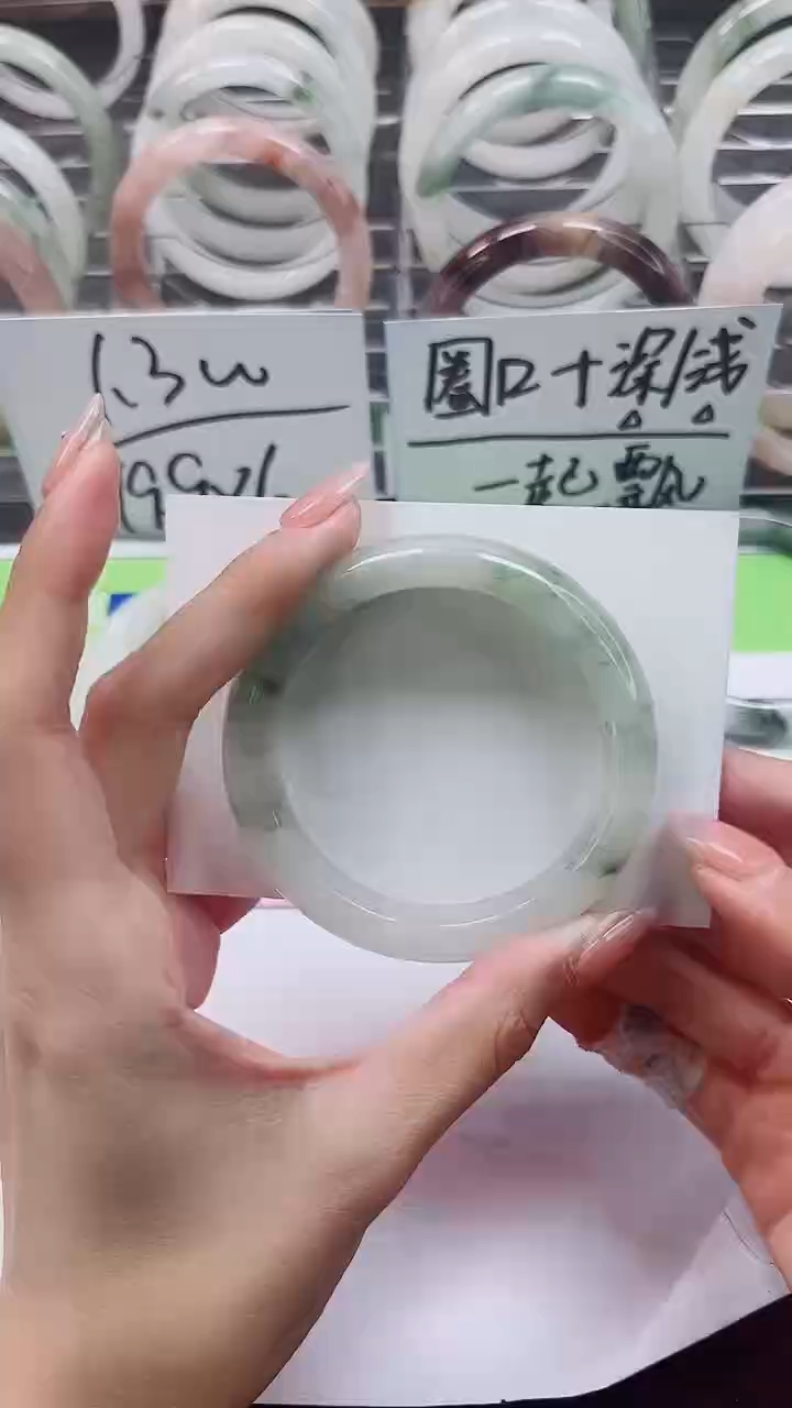 【闪购商品】石英质玉手镯未镶嵌A369-53/54