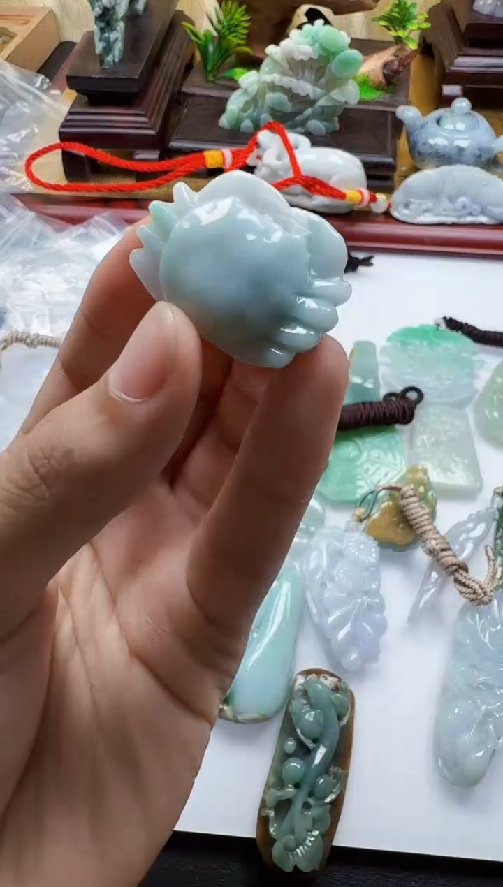吊坠(不含链)未镶嵌翡翠1