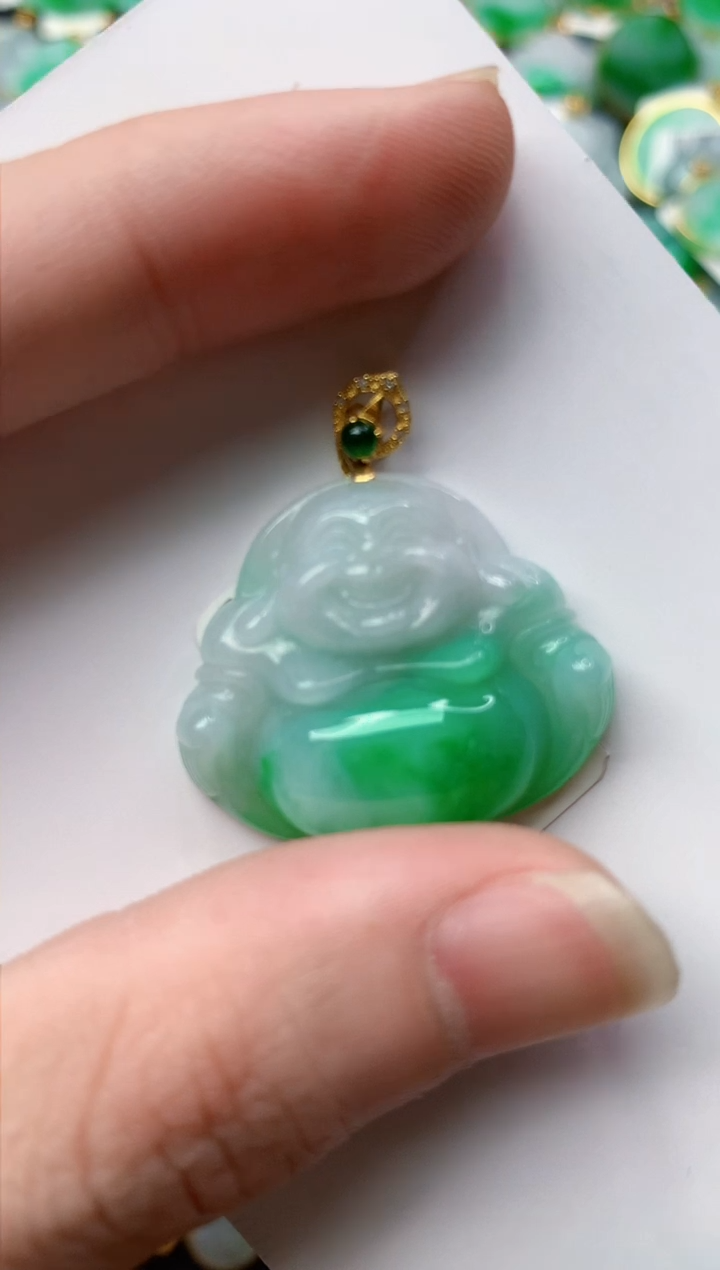 【闪购商品】翡翠颈饰18K金镶嵌80.........