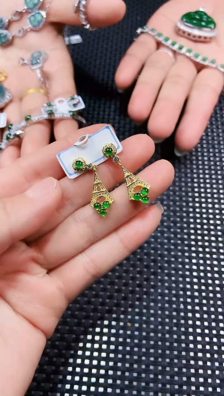 【闪购商品】翡翠耳饰未镶嵌111111111