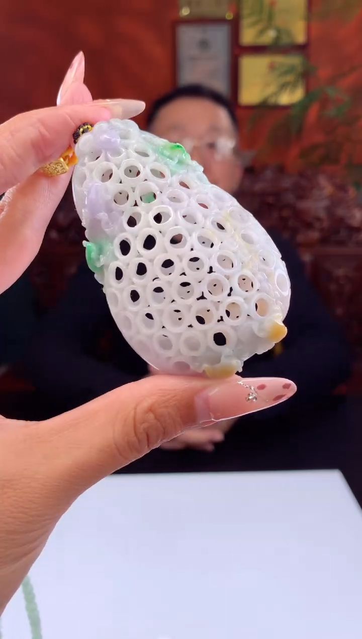 【闪购商品】定制翡翠未镶嵌挂件发货（拍一发一）