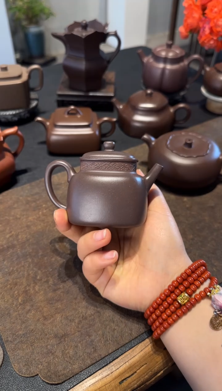 茶壶紫砂四方言心