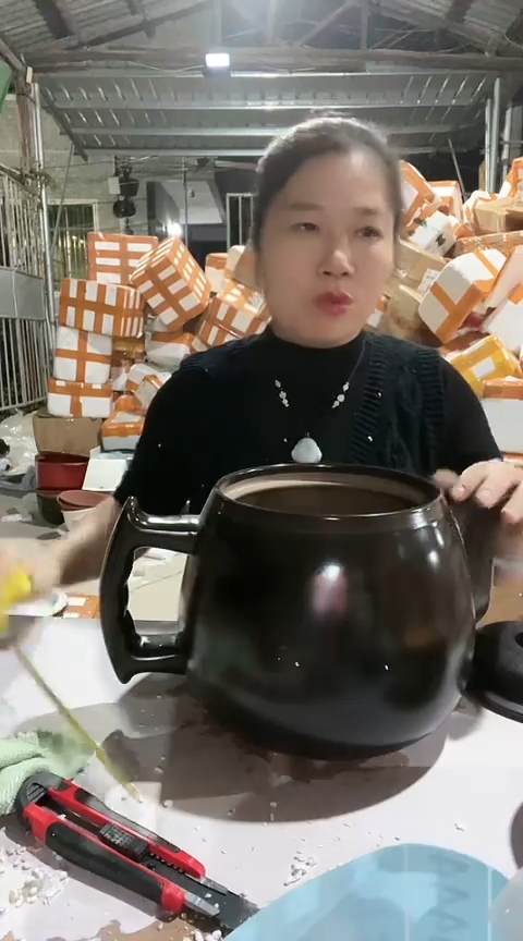 陶瑕疵6.0黑色粗陶养生壶