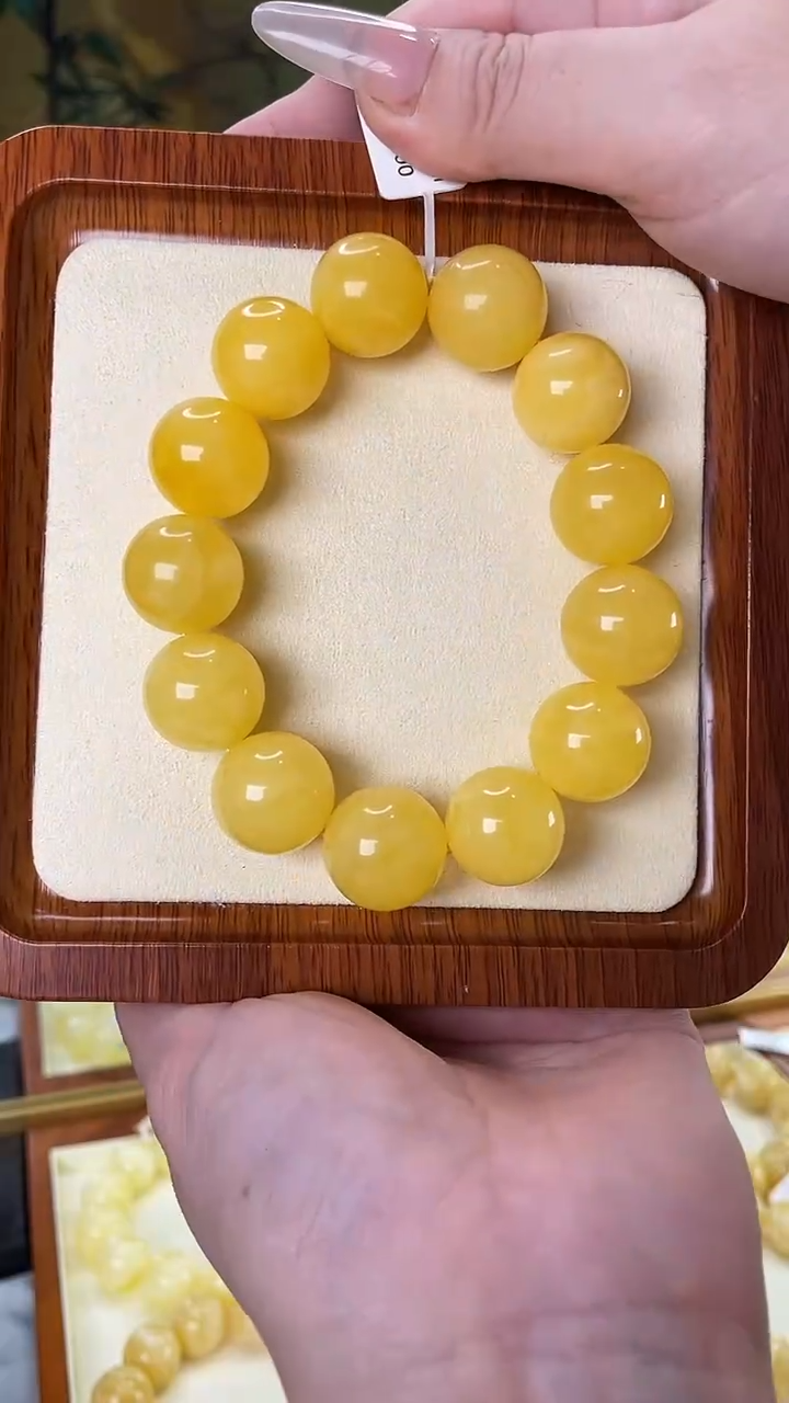 【闪购商品】蜜蜡裸石未镶嵌手串