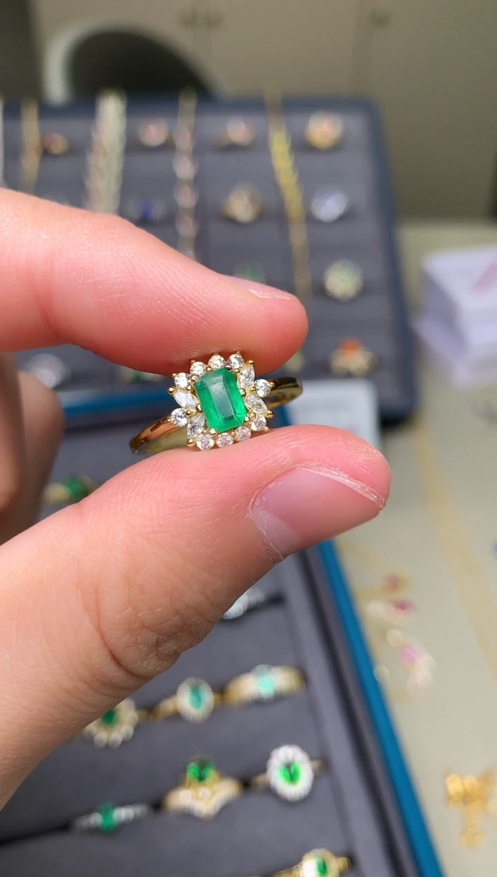 银S925镶嵌戒指祖母绿戒指