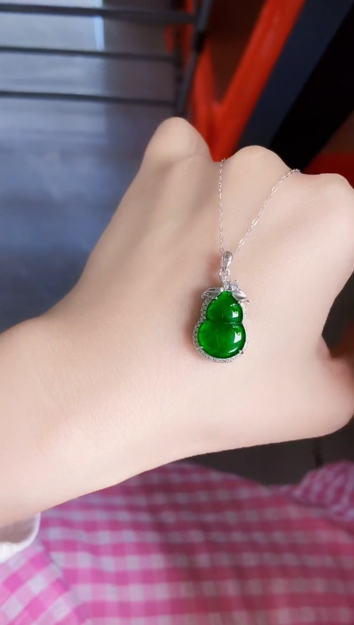 【闪购商品】翡翠银S925镶嵌颈饰64646