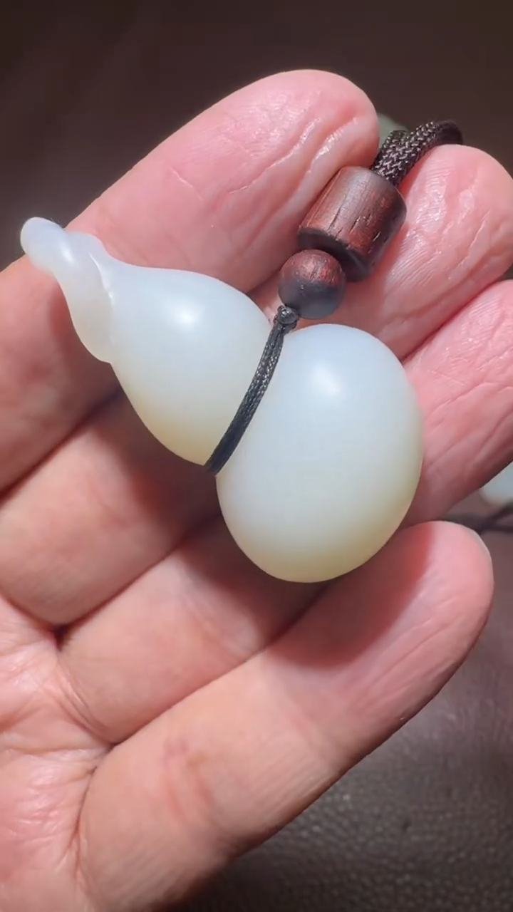 未镶嵌和田玉挂件 和田玉