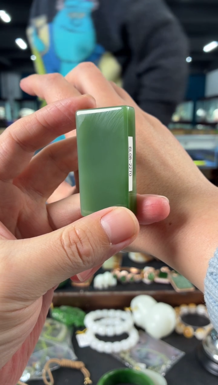 颈饰未镶嵌和田玉(****)吊坠