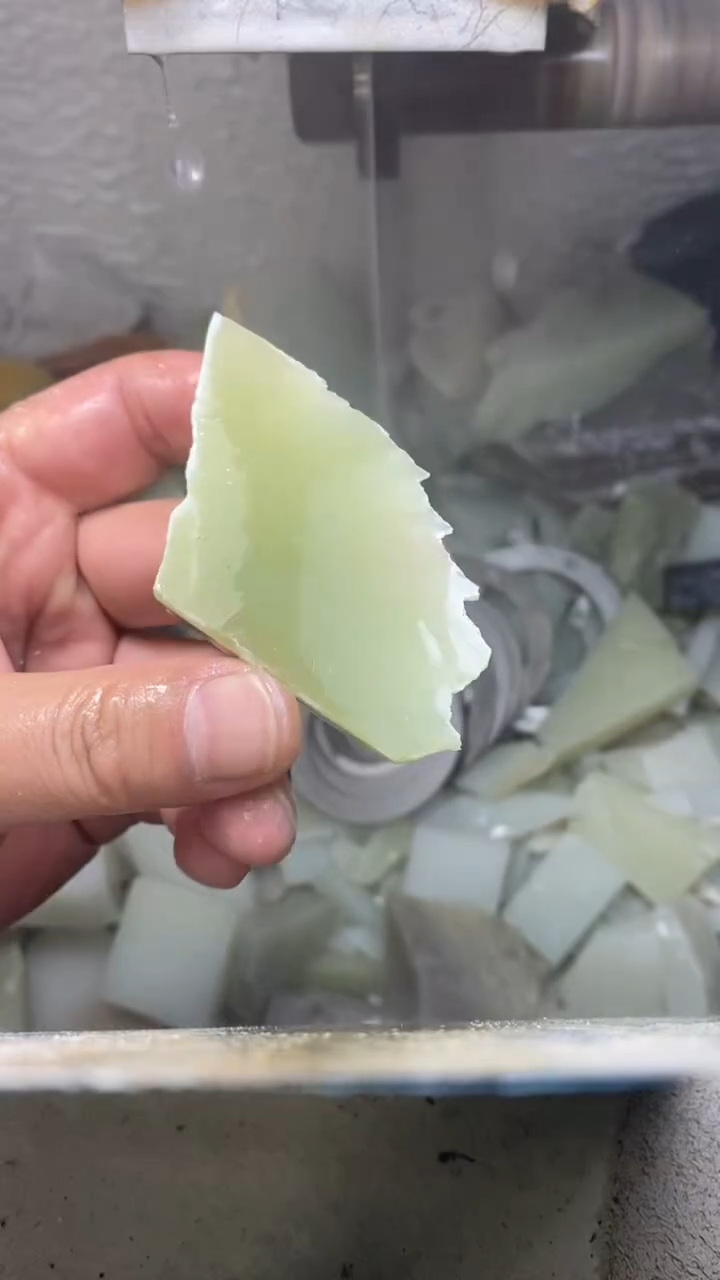 未镶嵌吊坠定制和田玉雕刻定制