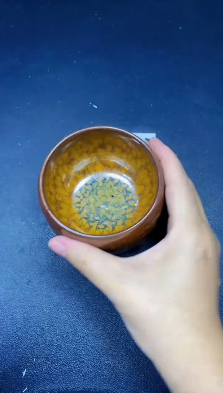 茶盏204微瑕            