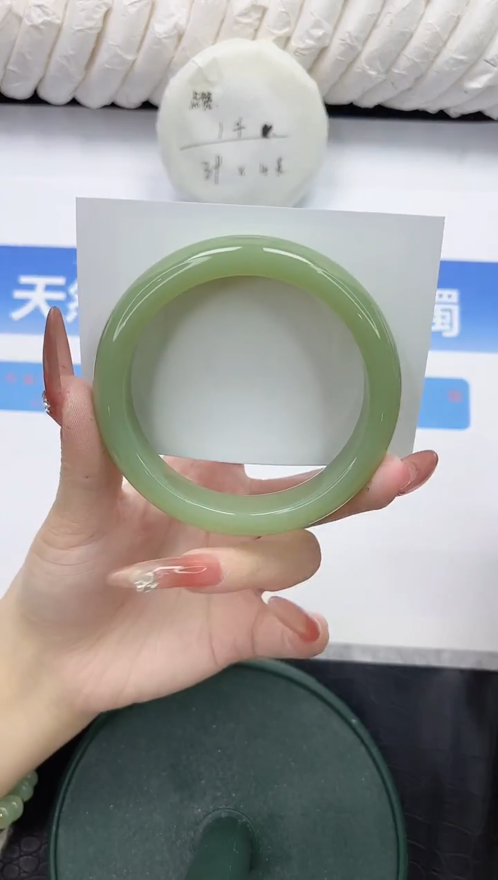 未镶嵌手镯石英质玉40-59