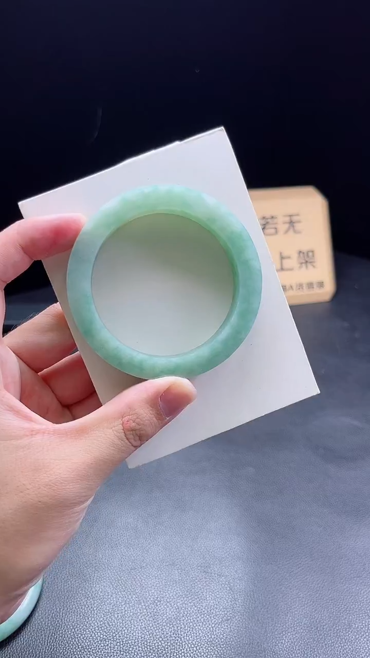 未镶嵌手镯定制翡翠C*卡定制