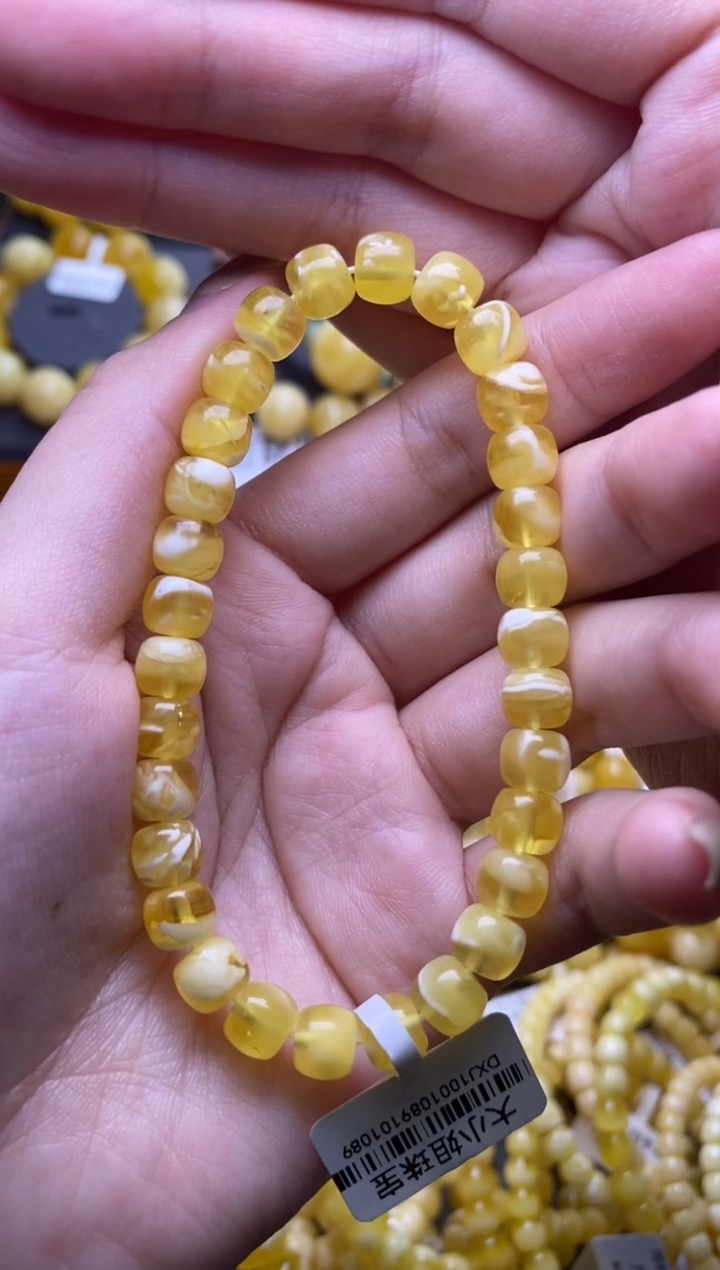 【闪购商品】琥珀裸石未镶嵌大小姐珠宝69