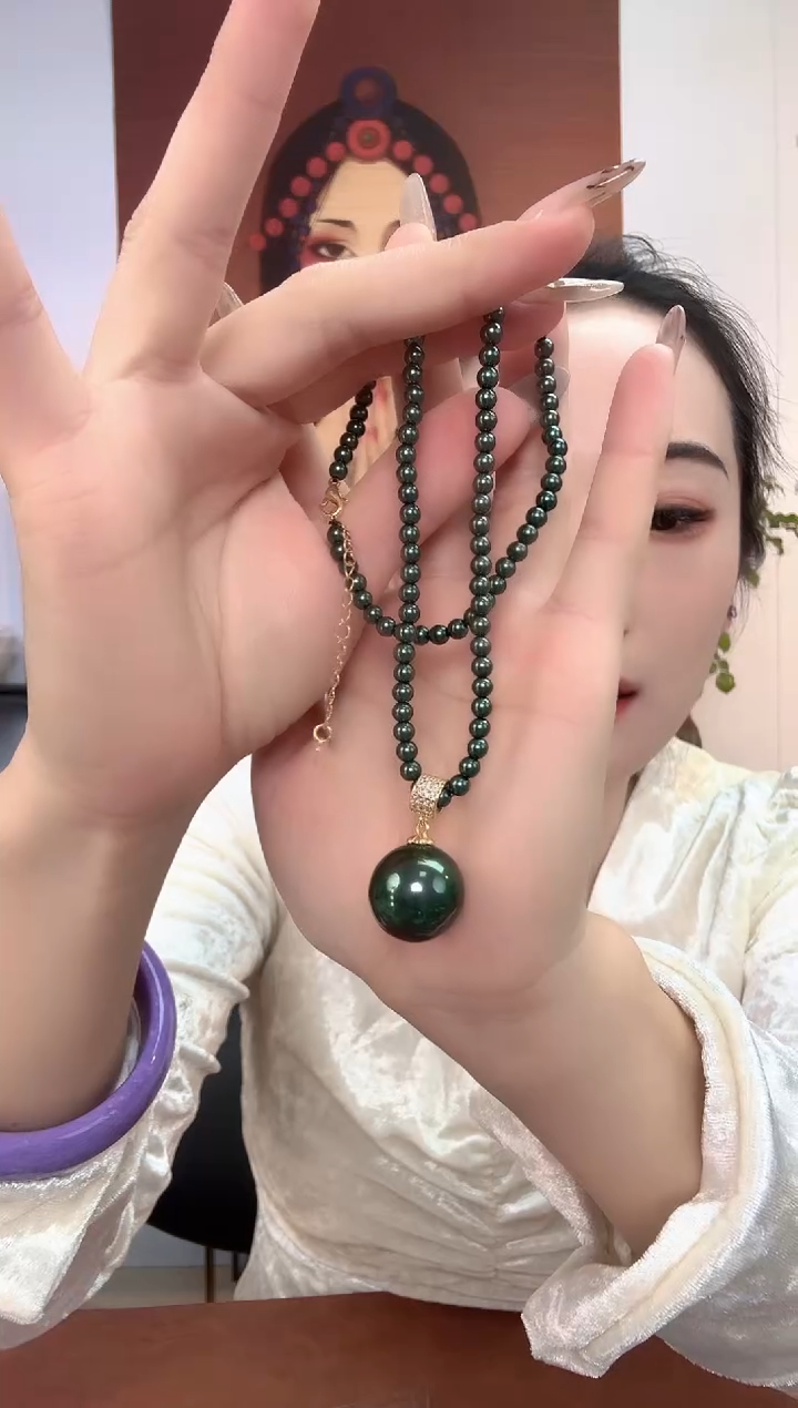 非金属无非金属无绿色 1.8mi大单珠吊坠