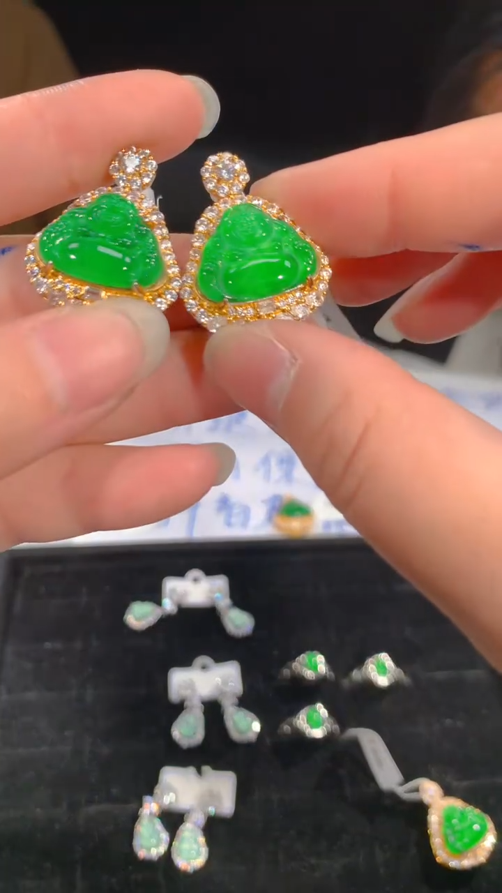 【闪购商品】定制翡翠未镶嵌16定制翡翠，多样性发货（发其一）