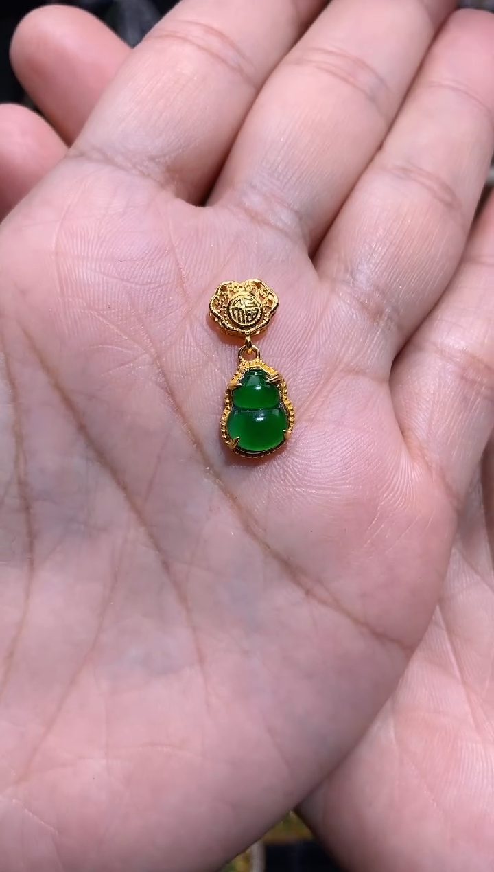 【闪购商品】翡翠颈饰银S925镶嵌葫芦