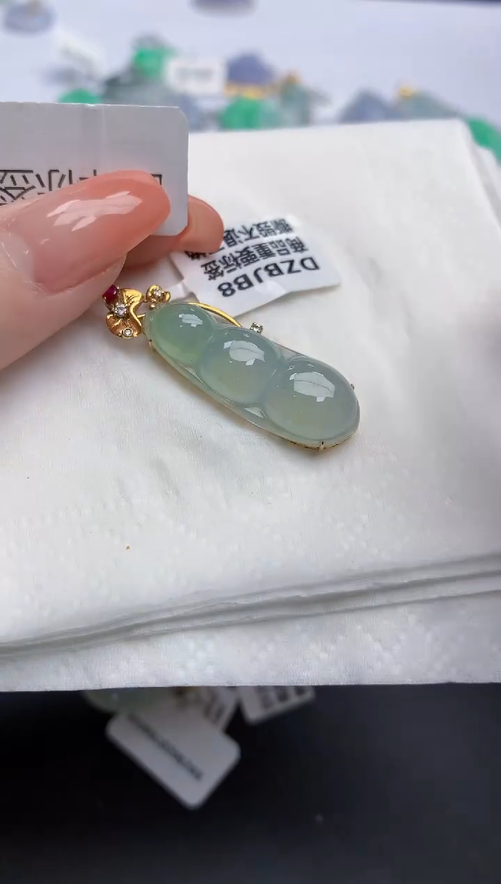 【闪购商品】翡翠颈饰18K金镶嵌天然缅甸翡翠A货