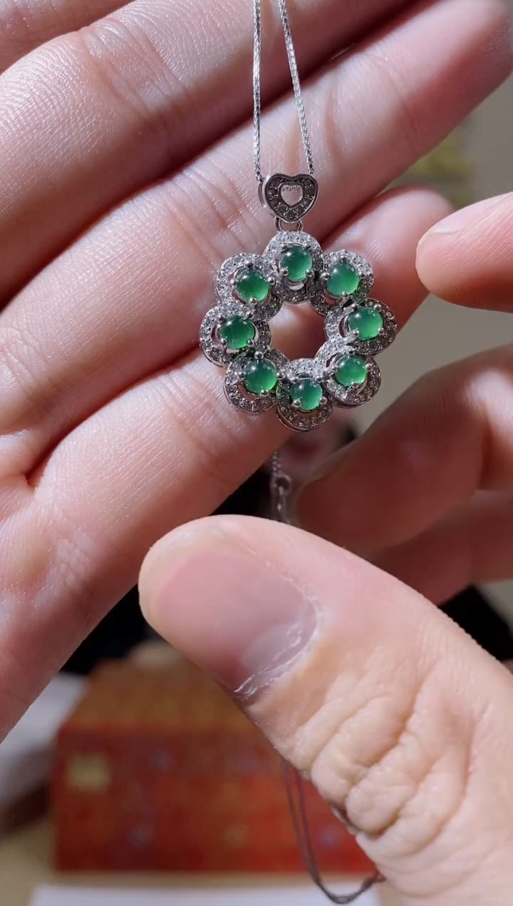 【闪购商品】翡翠戒指银S925镶嵌天然A货翡翠