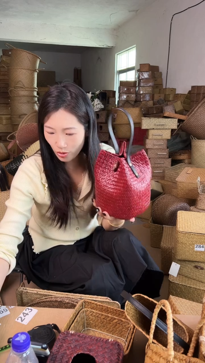 草编草编包/草编收纳盒带瑕疵