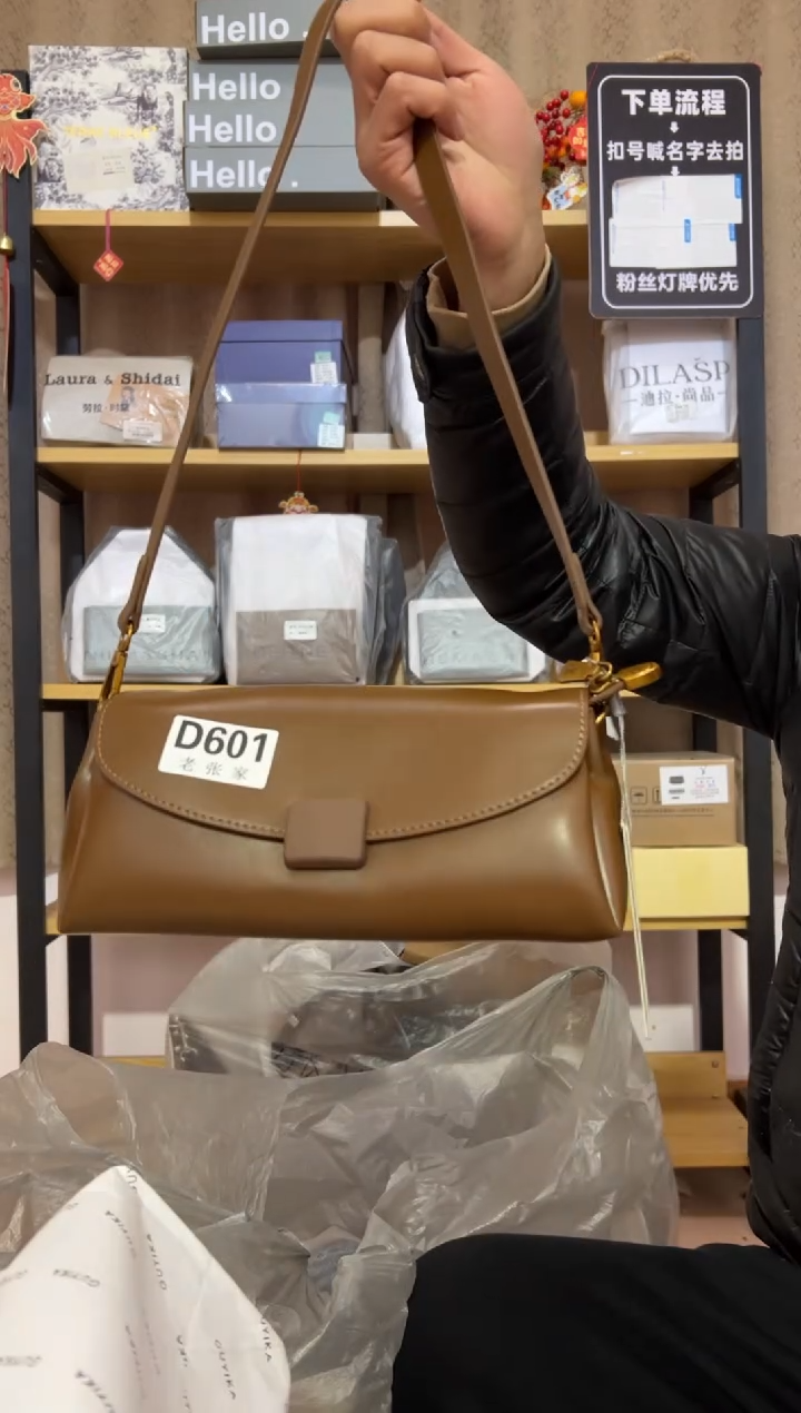 小牛剖层皮革老张家女包601