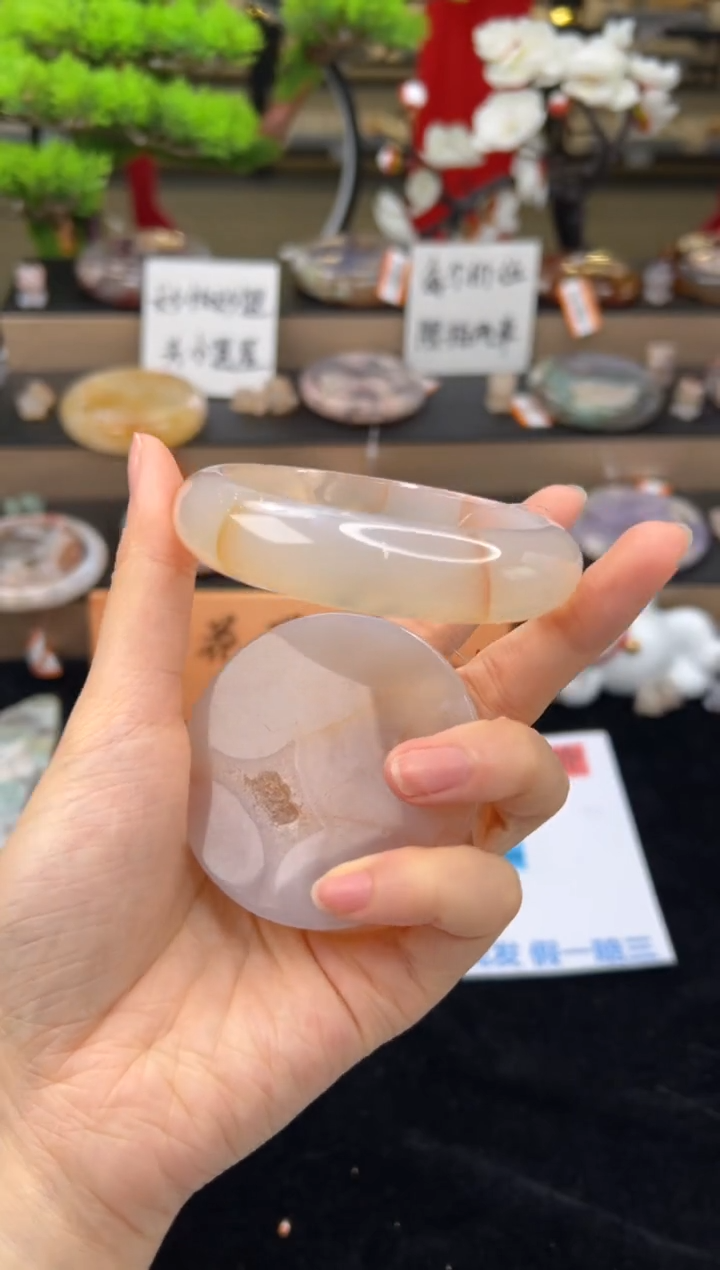【闪购商品】石英质玉手镯未镶嵌59圈口（赠送镯心）23286