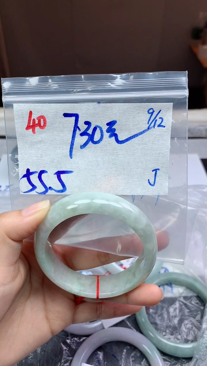 未镶嵌定制翡翠40毛货需精细抛光手镯拍一发一