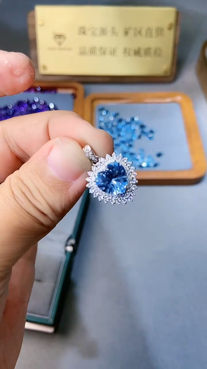 【闪购商品】海蓝宝石颈饰银S925镶嵌321