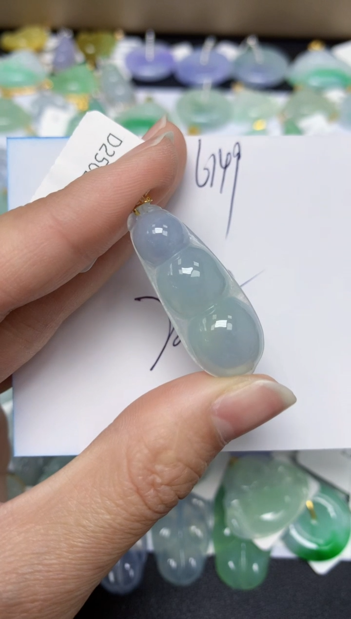 【闪购商品】翡翠颈饰18K金镶嵌 天然翡翠A货