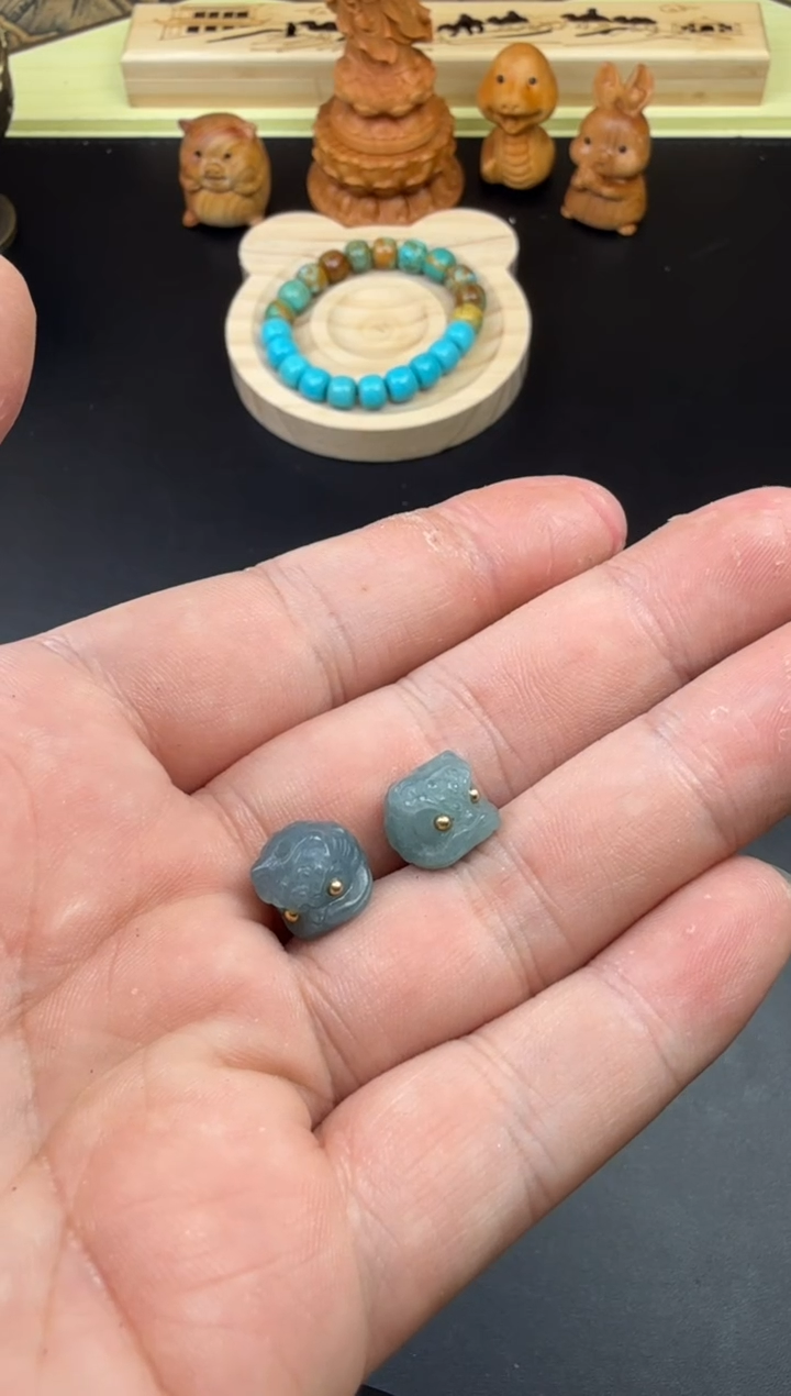 配石翡翠翡翠小醒狮.0单颗