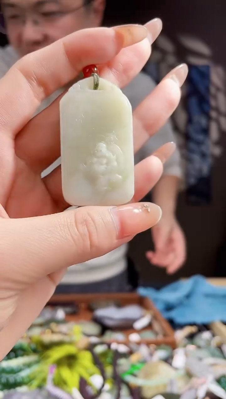 【闪购商品】和田玉颈饰未镶嵌拍一发一