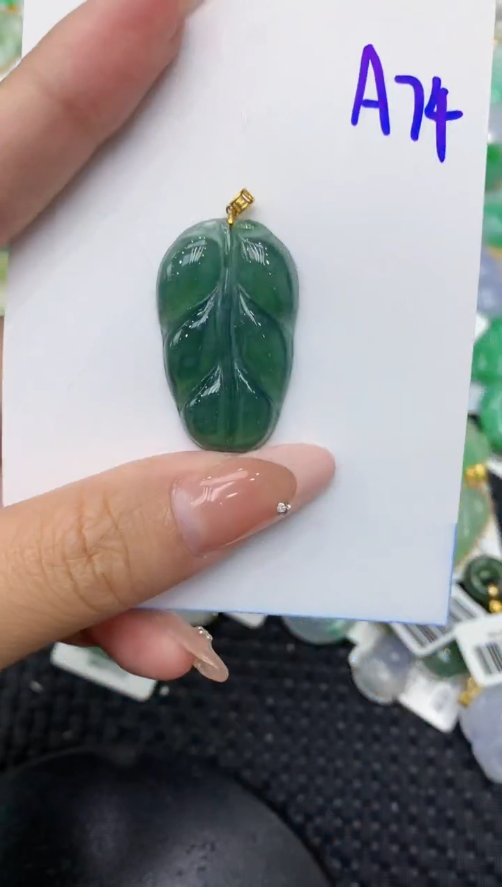 【闪购商品】翡翠颈饰18K金镶嵌111111111