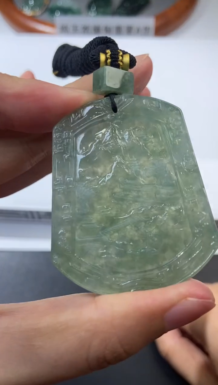 未镶嵌挂件翡翠372626     多人 