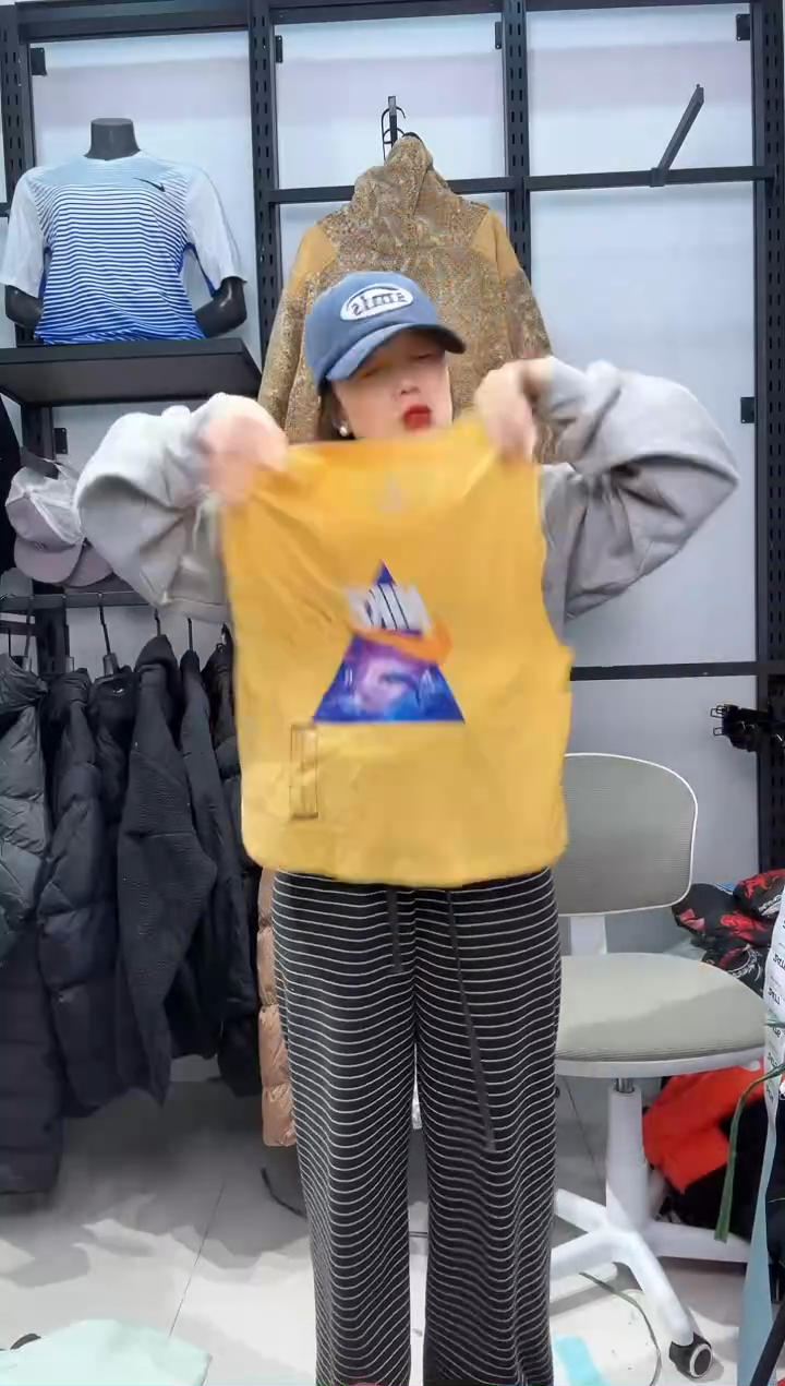 2474   编码  瑕疵直播间过款为准 尺码  ·  M