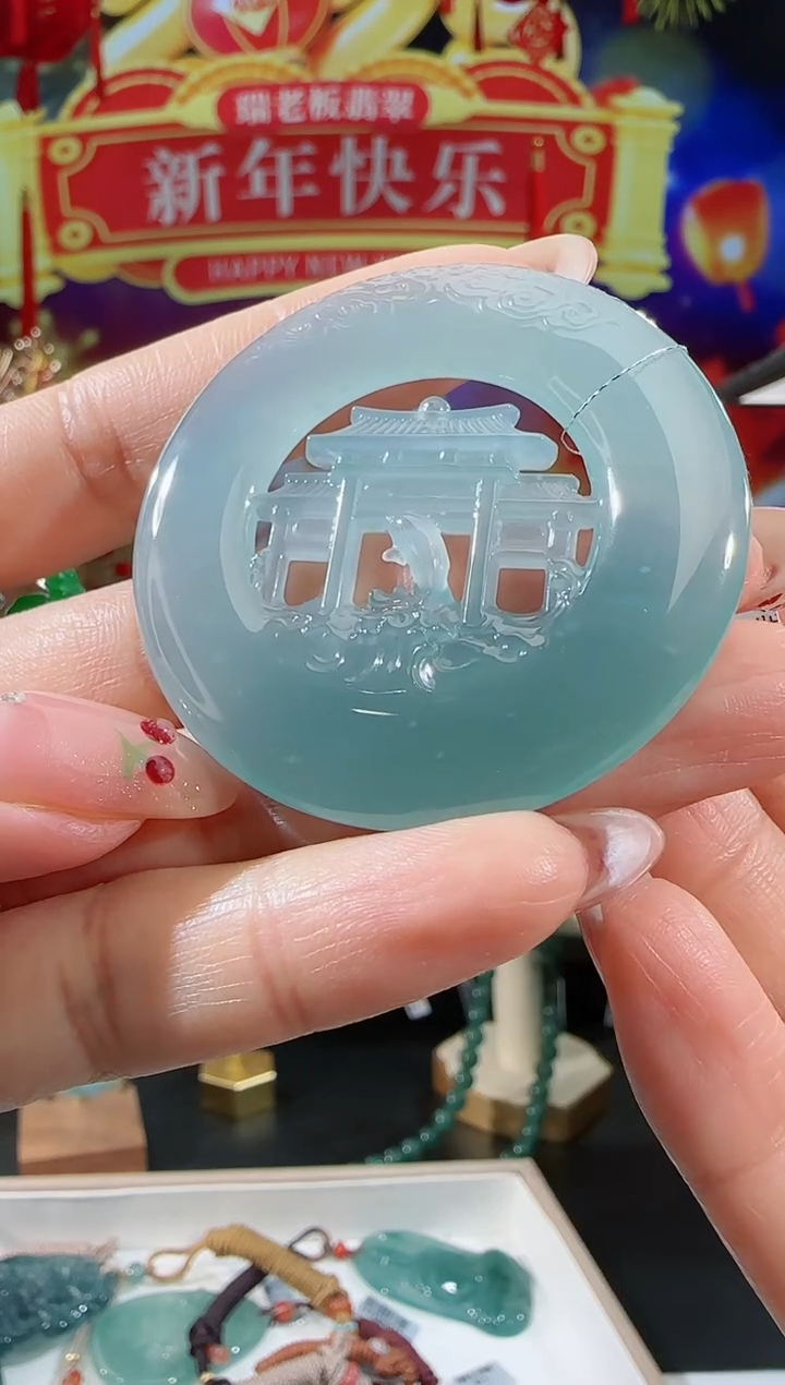 【闪购商品】翡翠吊坠(不含链)未镶嵌鱼跃龙门多样发一