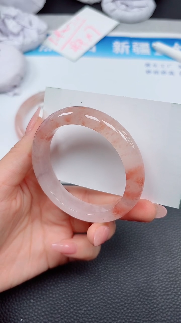 【闪购商品】石英质玉手镯未镶嵌A479