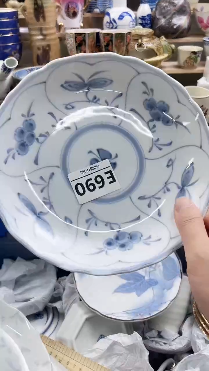 瓷片喵*E690微瑕商品.不退不换.感谢理解