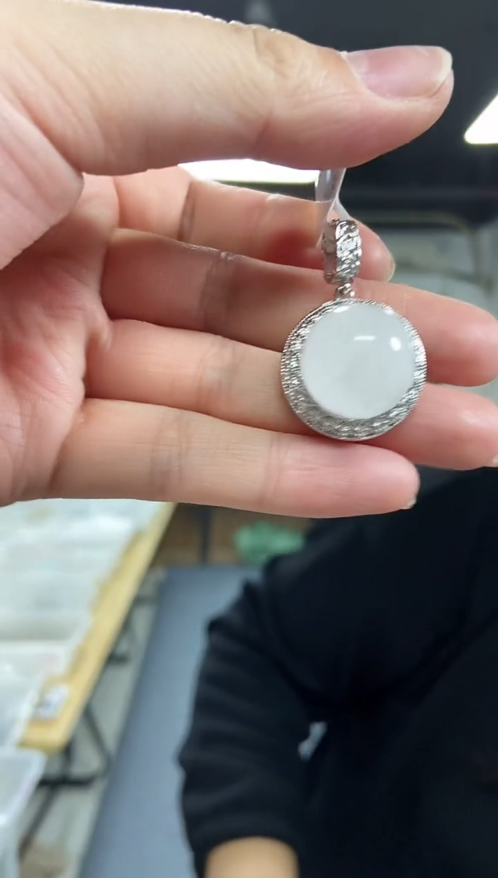 【闪购商品】水晶吊坠未镶嵌多样性发其一颜色微差