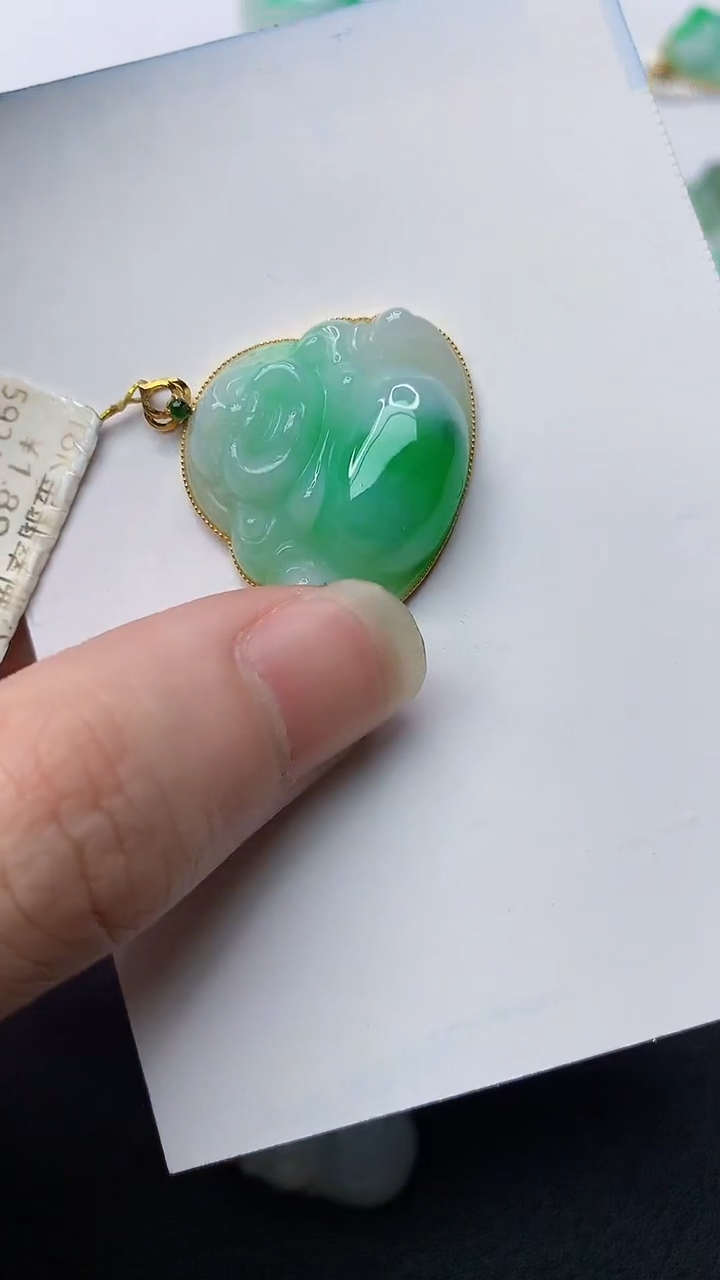 【闪购商品】翡翠颈饰18K金镶嵌7...........