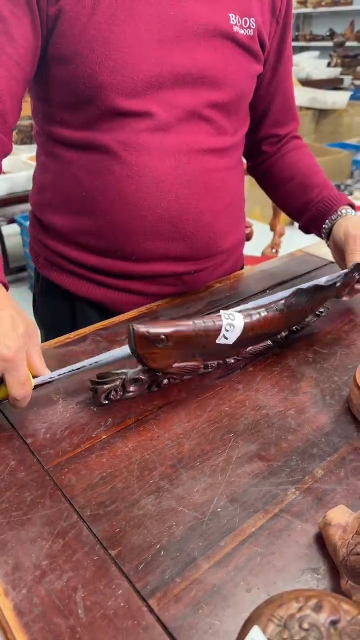 交趾黄檀（大红酸枝）X*h工艺品888888888