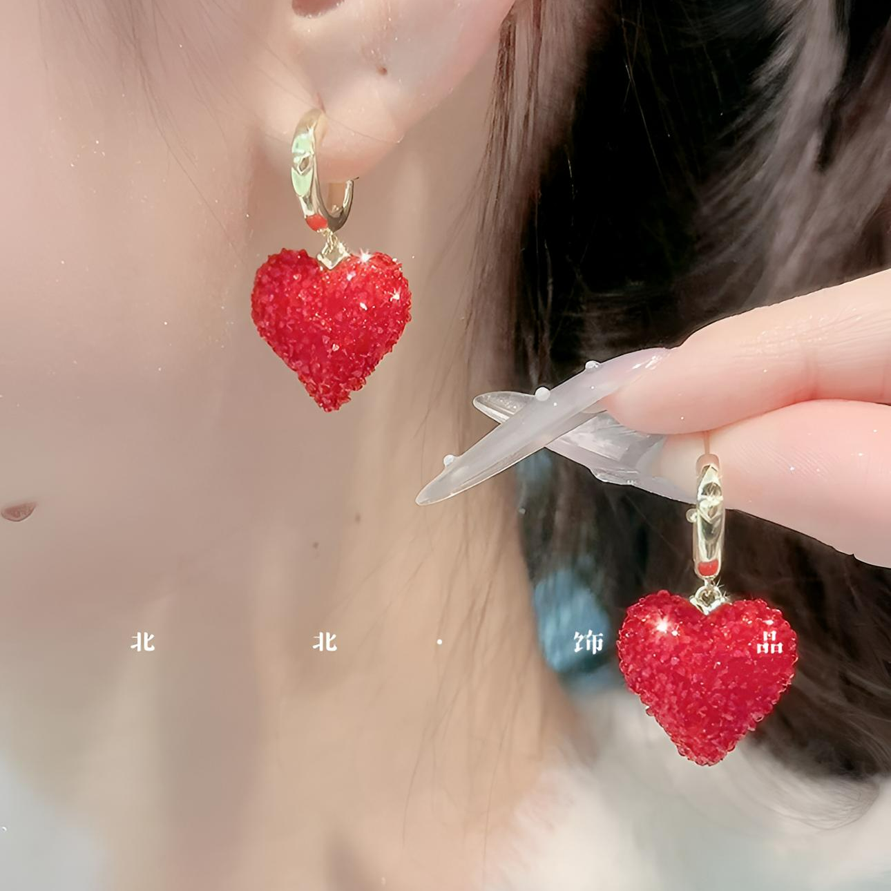铜合金合成锆石耳饰 新年圣诞红色爱心耳环小众轻奢简约百搭C圈