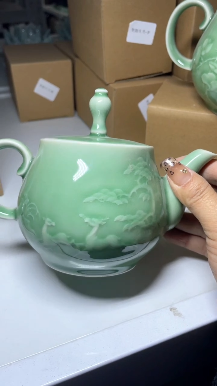 【闪购商品】纯手工 特价 微瑕 慧仙青瓷 壶嘴瑕