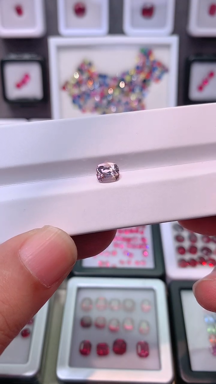 【闪购商品】尖晶石裸石未镶嵌9/1.4