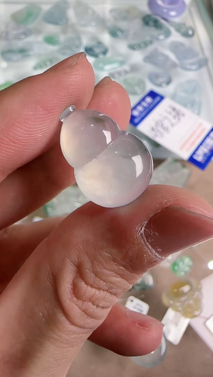 【闪购商品】翡翠吊坠(不含链)未镶嵌