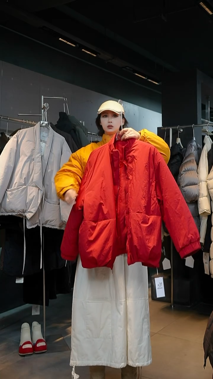 红色外套红色外套