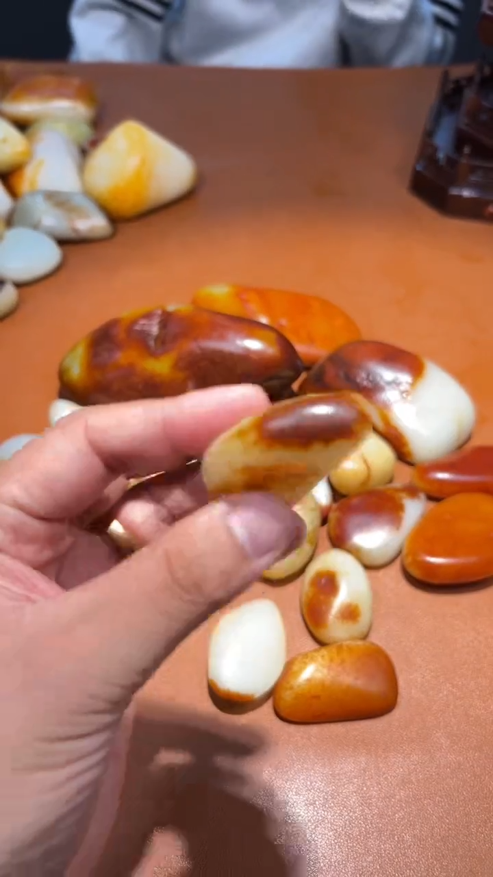 未镶嵌和田玉把件夏***。和田玉