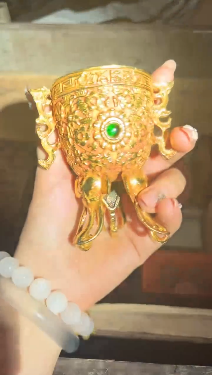 【闪购商品】【闪购商品】黄色高脚杯