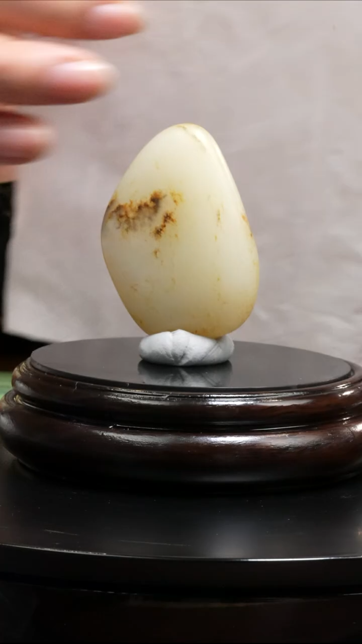 【闪购商品】和田玉吊坠(不含链)未镶嵌57.6克和田玉原石