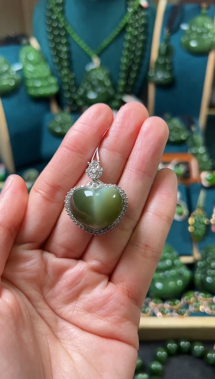 【闪购商品】和田玉（碧玉）颈饰银S925镶嵌碧玉21×16左右