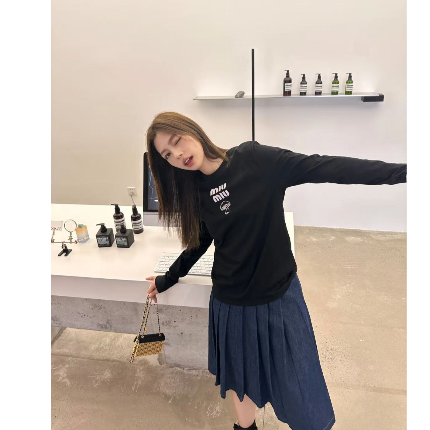 99新 MIU MIU/缪缪 双双臻选/sf00225/缪缪卫衣/s码